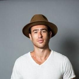 Derek Feldman Headshot