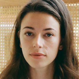 Clare de Boer Headshot