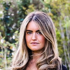 Carly Stein Headshot