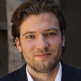 Thomas Russell Headshot