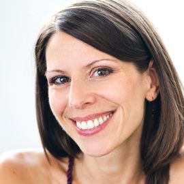 Tamara Levitt Headshot