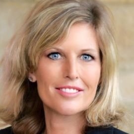 Kathi Enderes Headshot