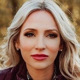 Christina Meredith Headshot