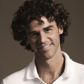 Gustavo Kuerten Headshot