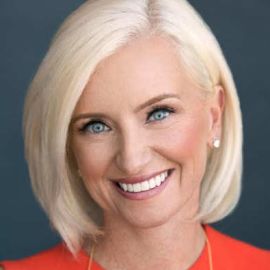 Carolyn Everson Headshot