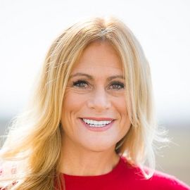 Robyn Benincasa Headshot