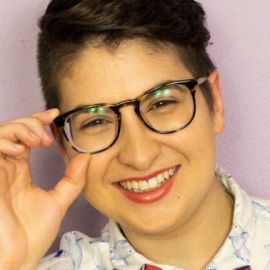 Lindsay "Lindz" Amer Headshot