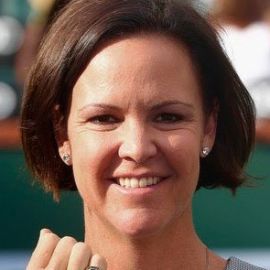 Lindsay Davenport Headshot