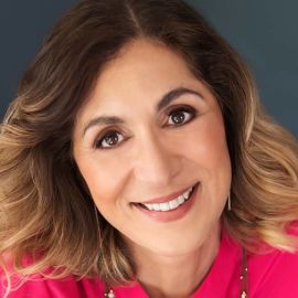 Olga Custodio Headshot