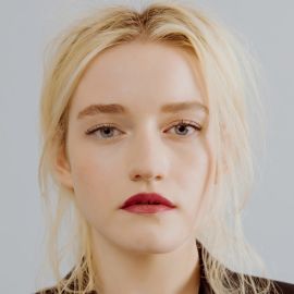 Julia Garner Headshot
