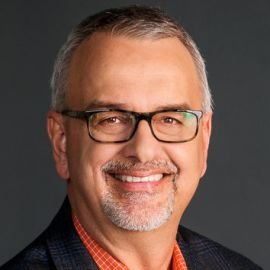 Dennis Brouwer Headshot