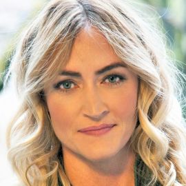 Heather Armstrong Headshot