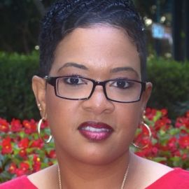 Julia Allen Headshot
