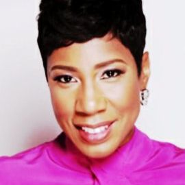 Ivy McGregor Headshot