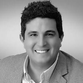Dom Nicastro Headshot