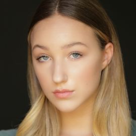 Ava Michelle Headshot