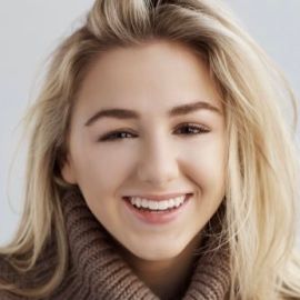 Chloe Lukasiak Headshot