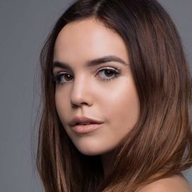 Bailee Madison Headshot