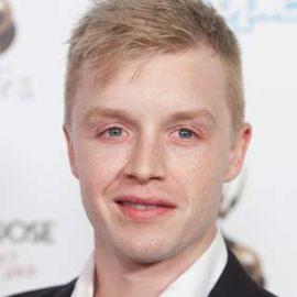 Noel Fisher Headshot