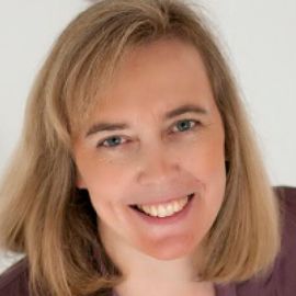 Henny Braund Headshot