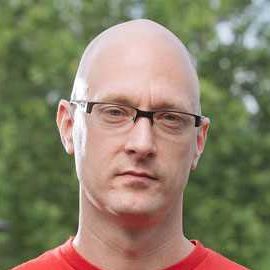 Dr. Charlie Miller Headshot