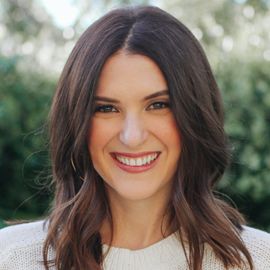 Rebecca Serle Headshot