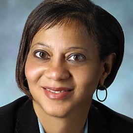 Lisa Cooper Headshot