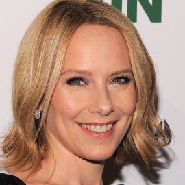 Amy Ryan Headshot
