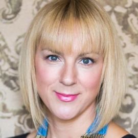 Debra Searle Headshot