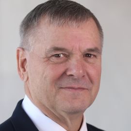 James E. Cartwright Headshot