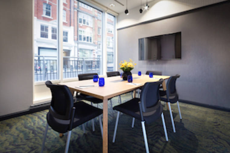 Stylish London Meeting Room