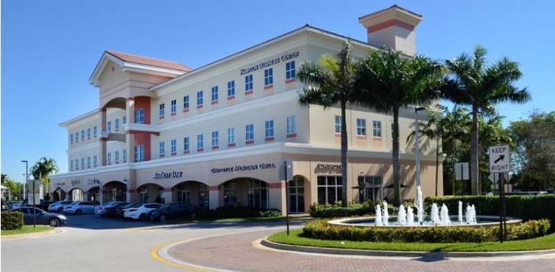 Hampton Business Center - Pines Blvd