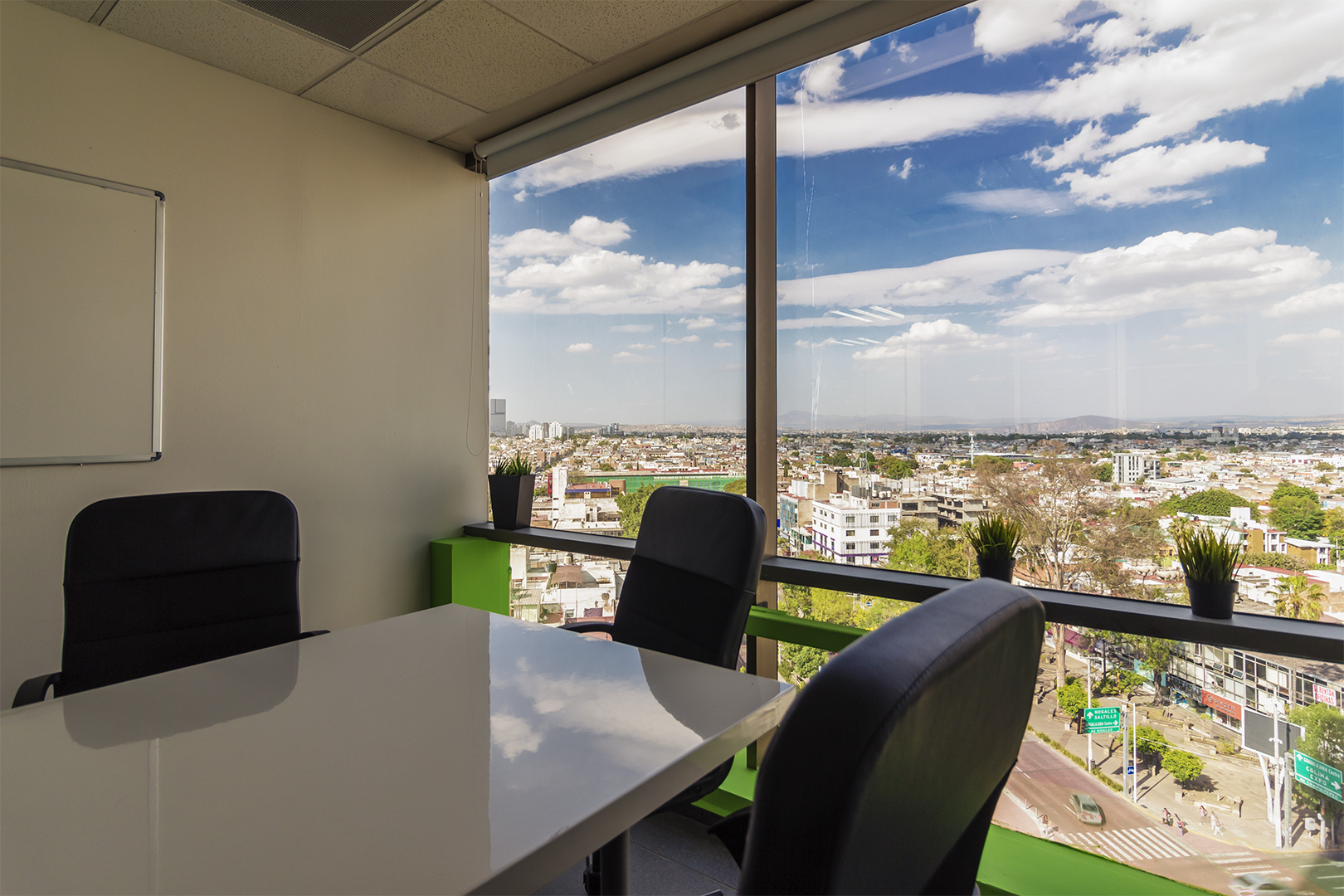 Av. Chapultepec 15, 11th Floor, Guadalajara, 44600