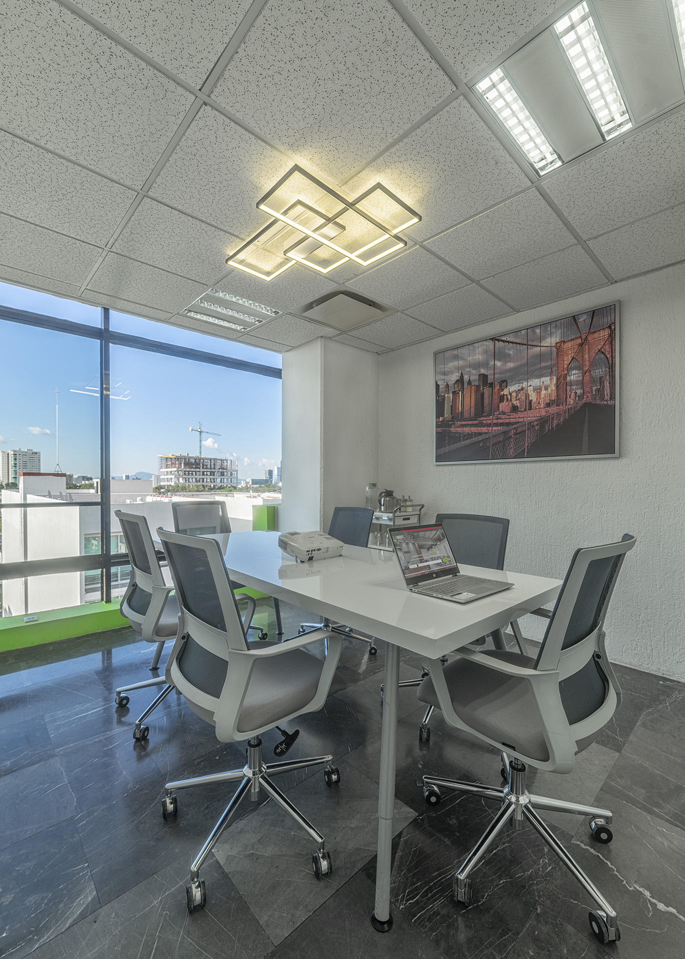 Av. Mexico 2798, 5th Floor, Guadalajara, 44680