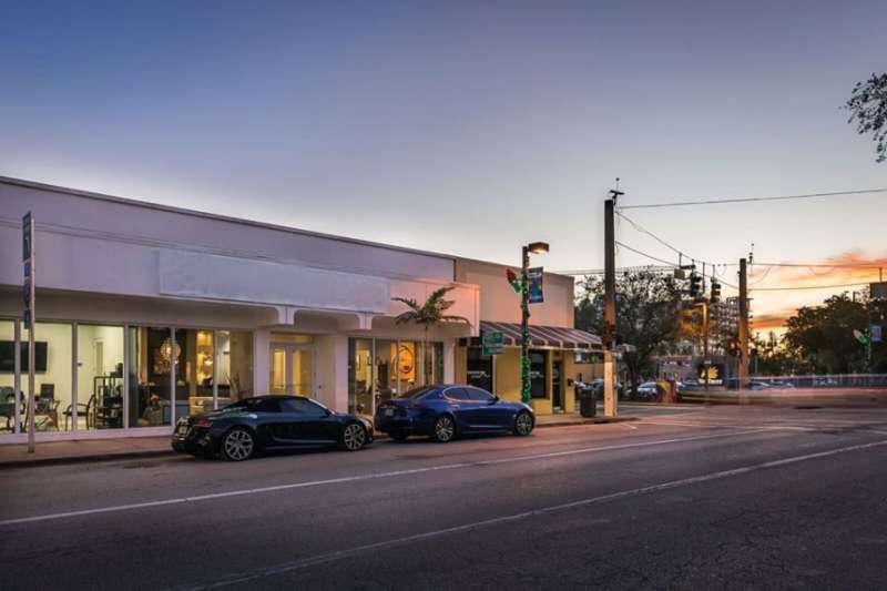 Green Executive Offices - Hollywood