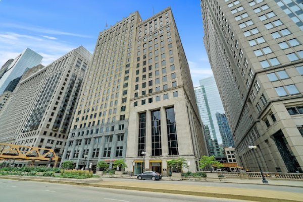 Expansive - Chicago Wacker
