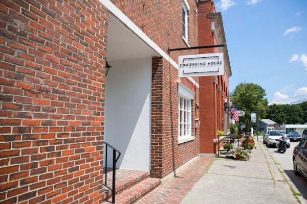 Coworking House - Milford