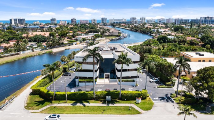 Vera Manage LLX Boca Raton