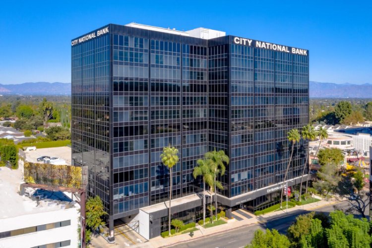 P42 - Encino Financial Center