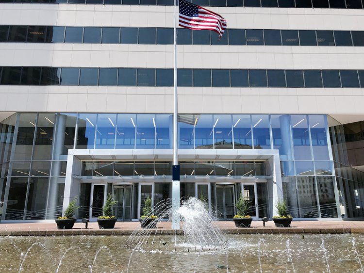 CIN - Columbia Plaza