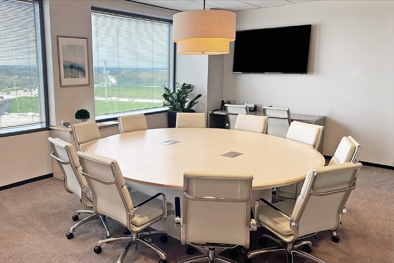 1901 N. Roselle Road, Suite 800, Schaumburg, IL, 60195