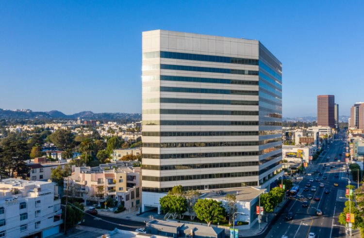 P19 - Wilshire Bundy Plaza