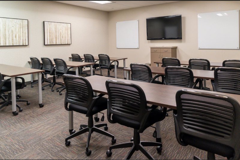 12800 Whitewater Drive, Suite 100, Minnetonka, MN, 55343