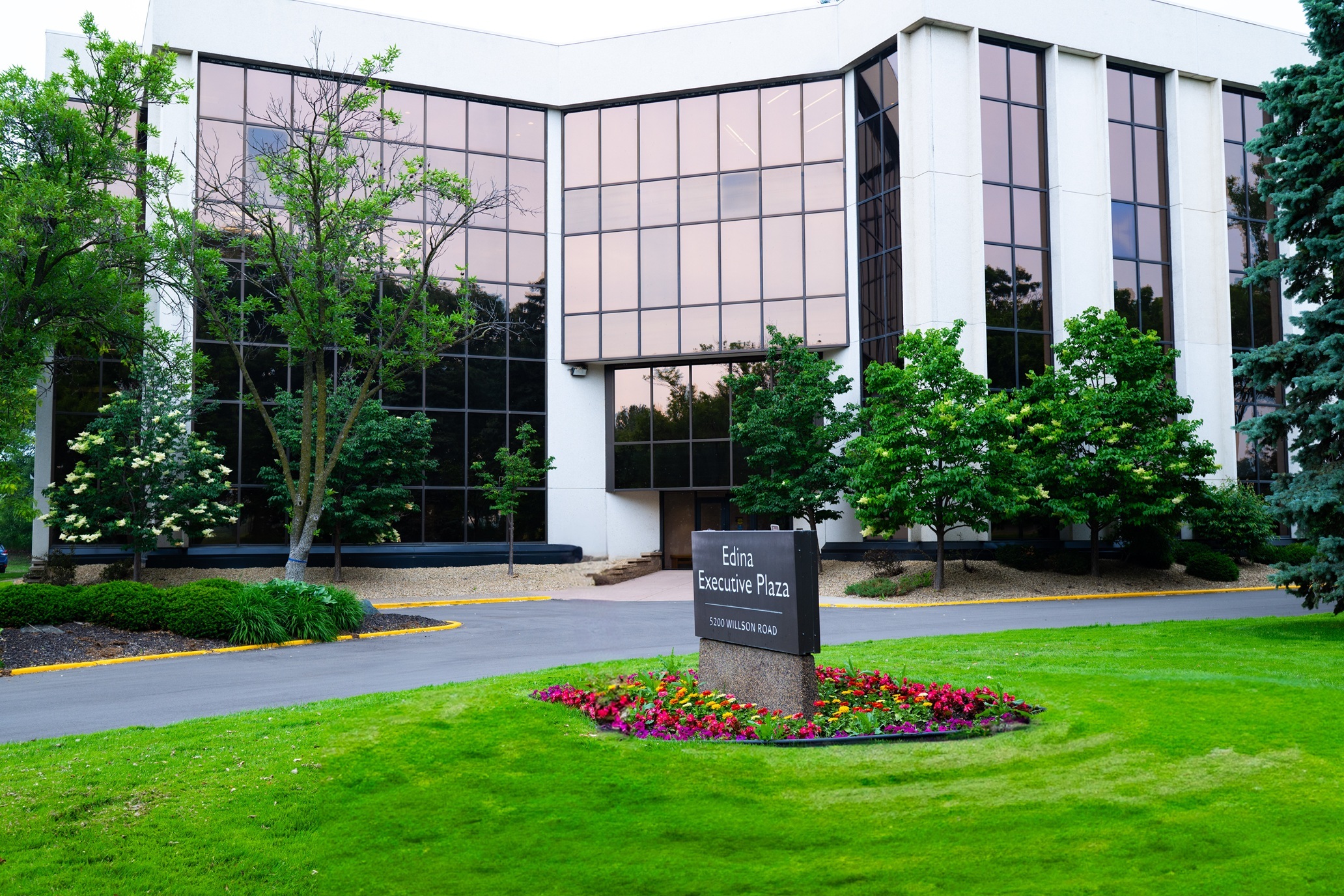Edina OffiCenter