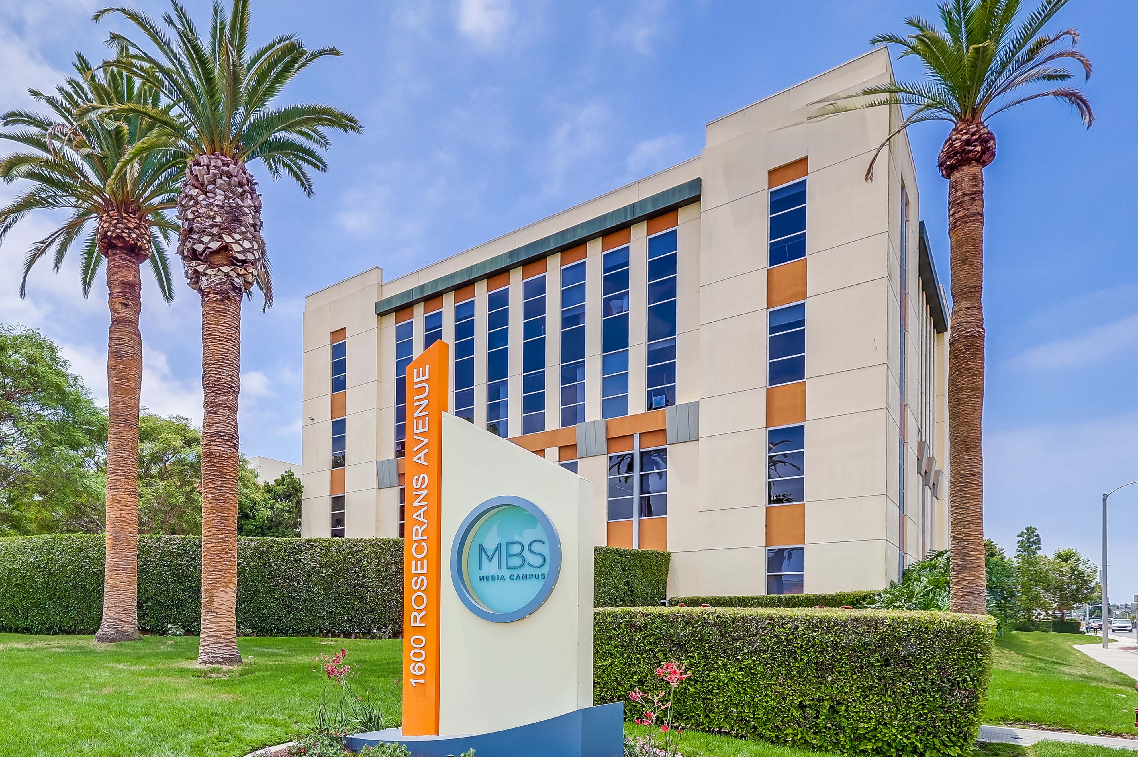 P27 - Manhattan Beach Studios