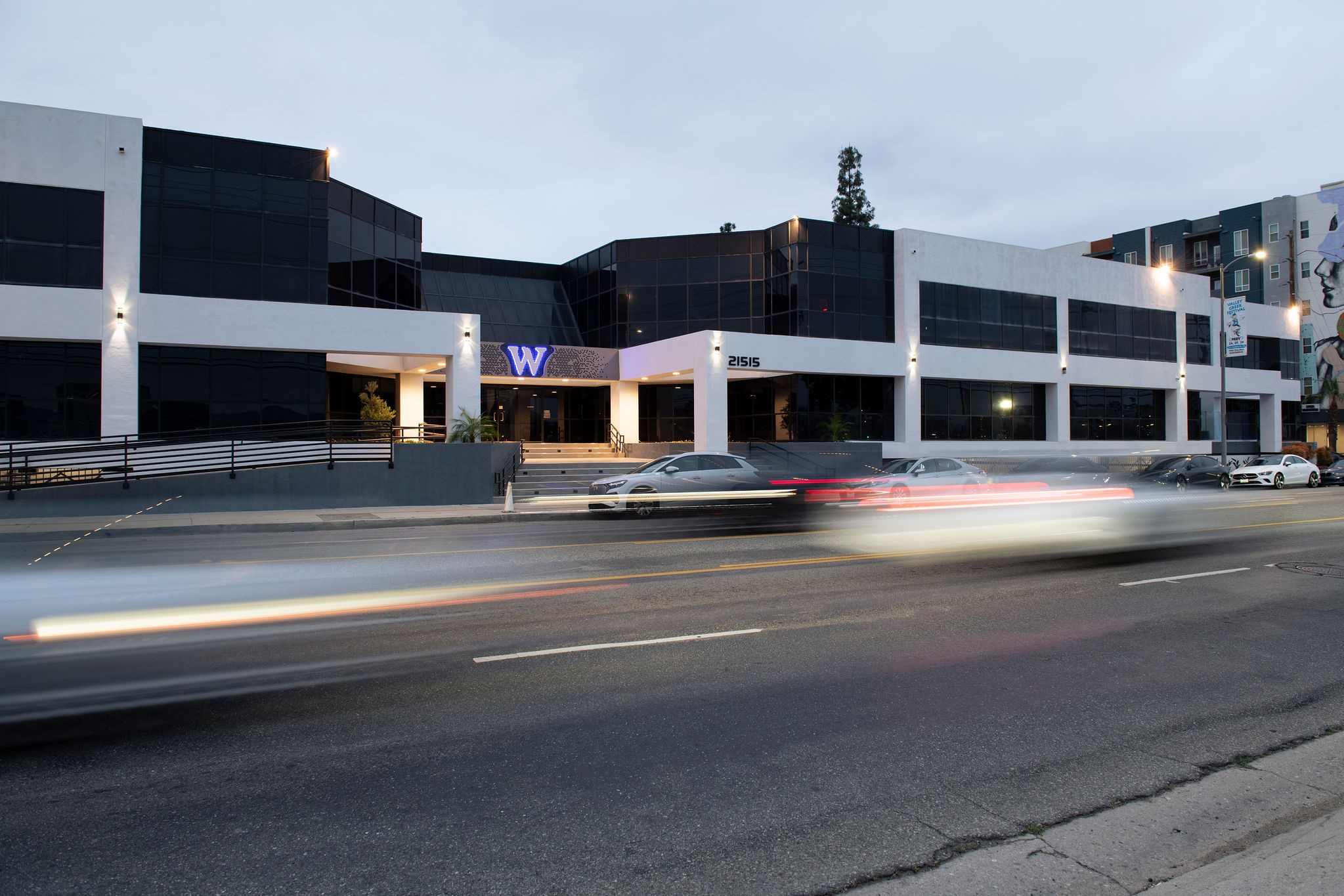 W Suites at Warner Center