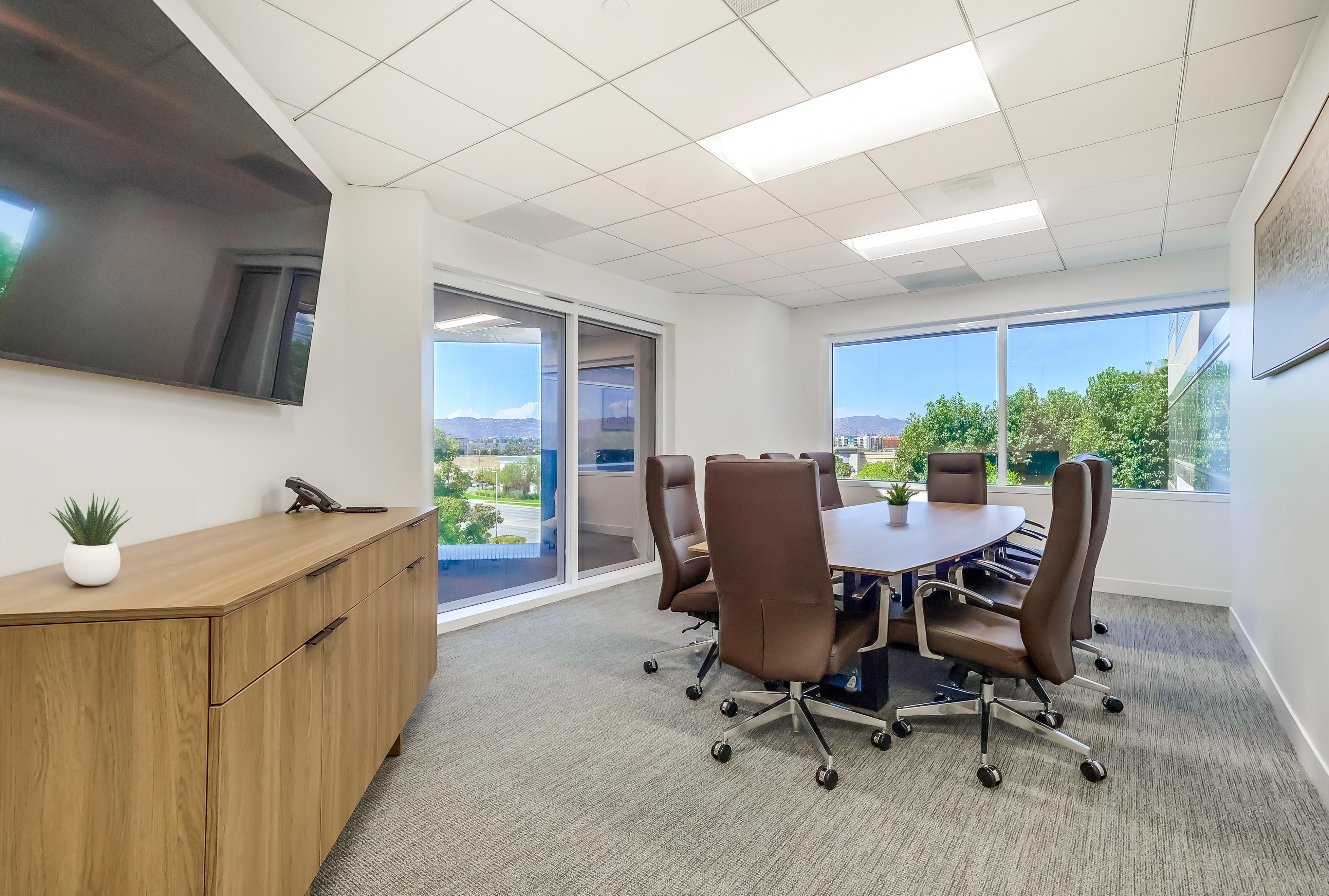 21300 Victory Boulevard, Suite 300, Woodland Hills, CA, 91367