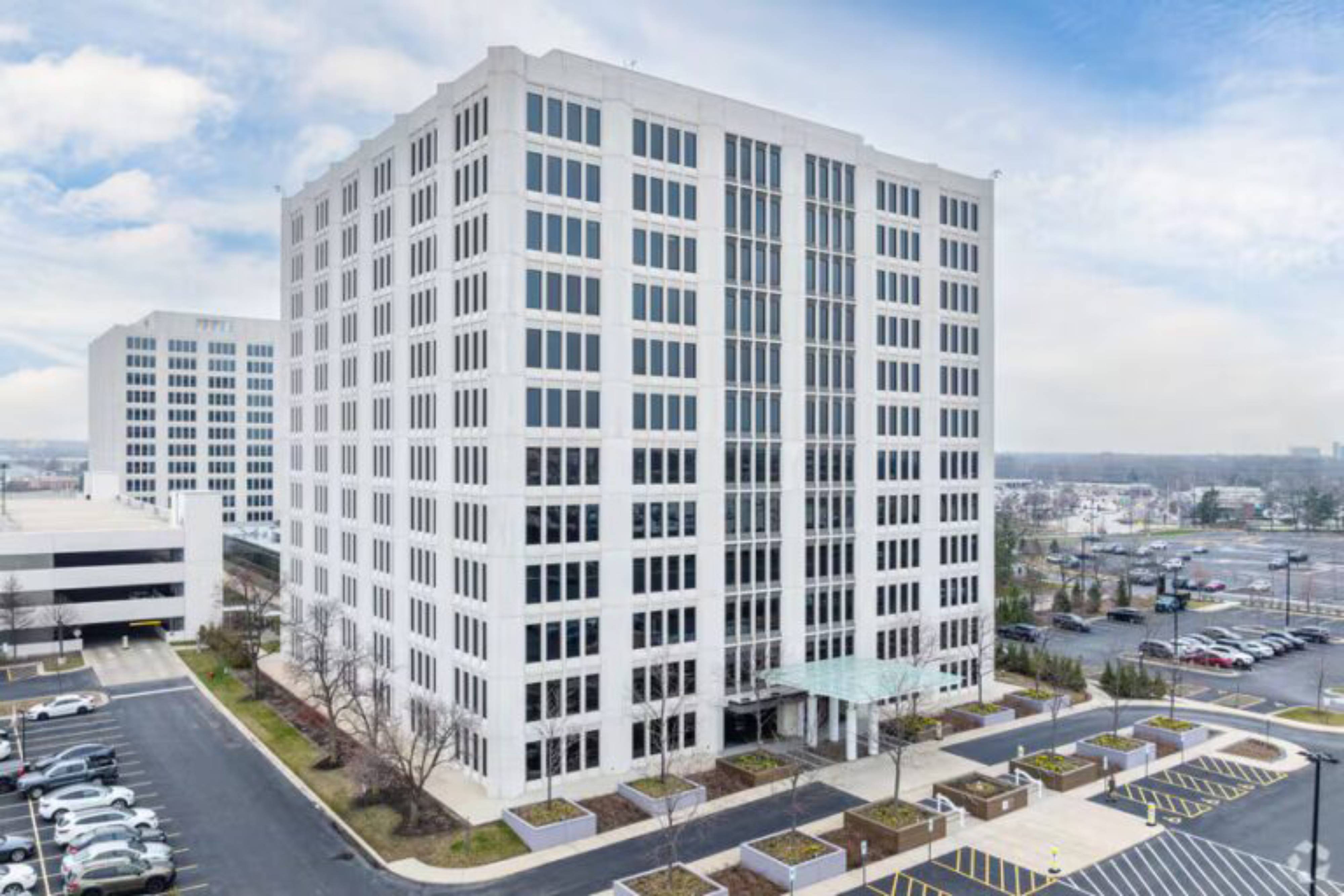 Golf Rd Office Center