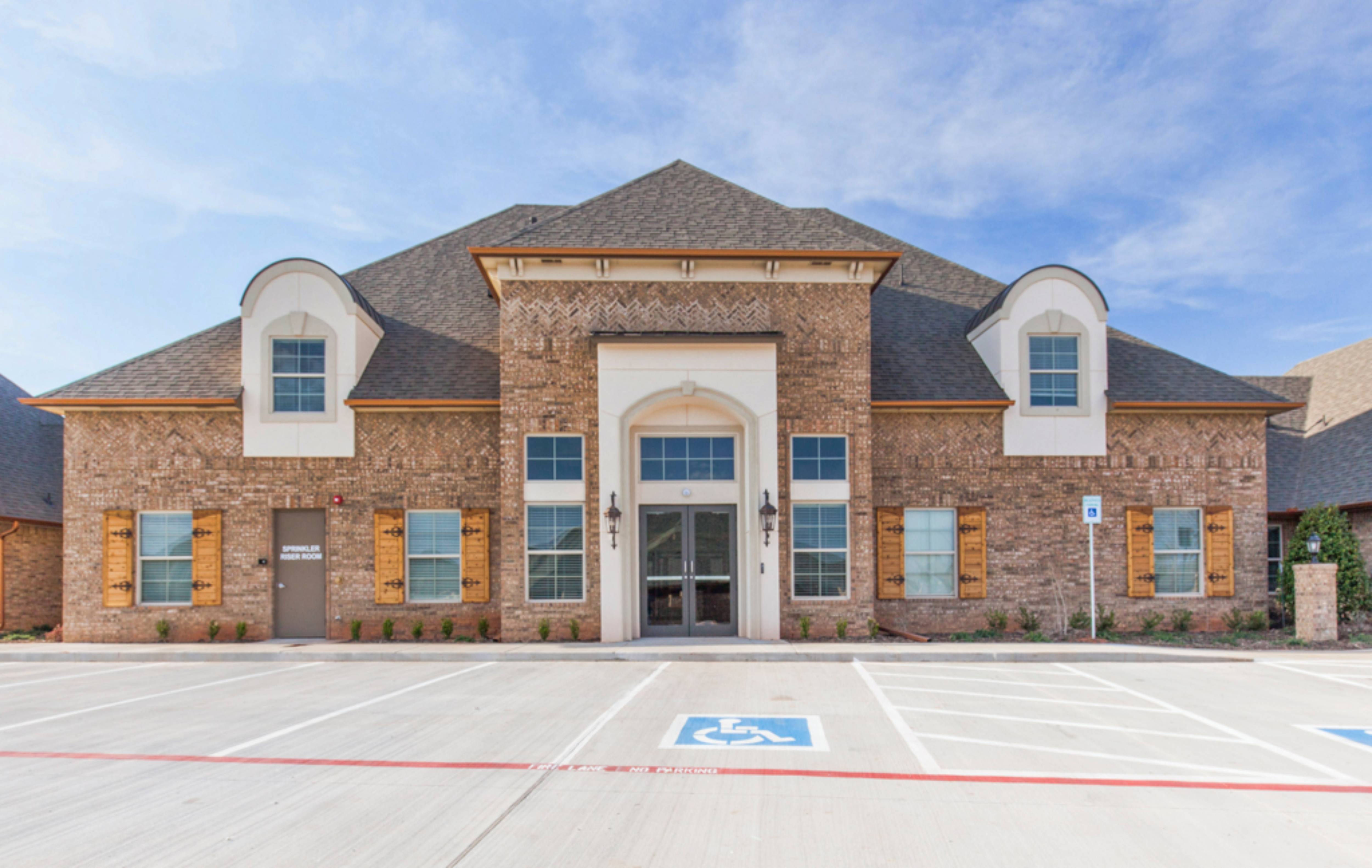 Essential Offices - Edmond