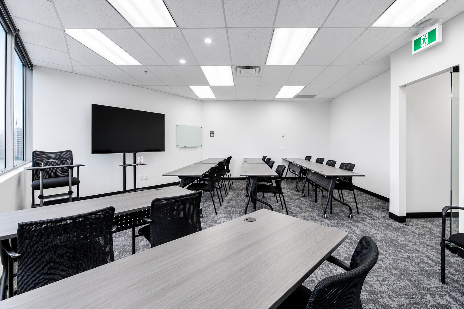 30 Eglinton Ave West, Suite 400, Mississauga, Ontario, L5R 3E7